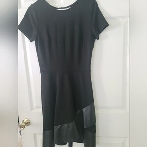 Perfect Black Dress Size L Juniors With Stylish Pleather Flair Trim NWOT